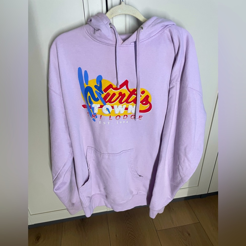 Kurtis Town Ski Resort Hoodie XL - retro y2k style Lavender